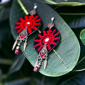 Side view of handmade Baluchi star earrings – Hana GCC
